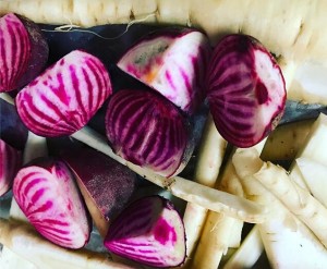 WHAT ARE NUTRITIONAL PROPERTIES OF BEETROOTS
