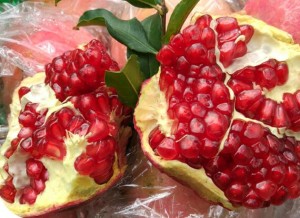How a pomegranate a day will help you as a diabetic