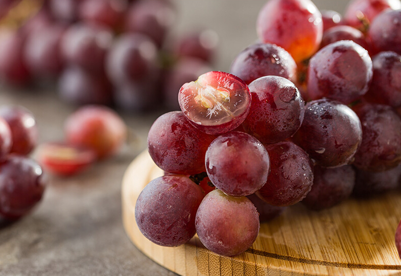 Can diabetics eat grapes